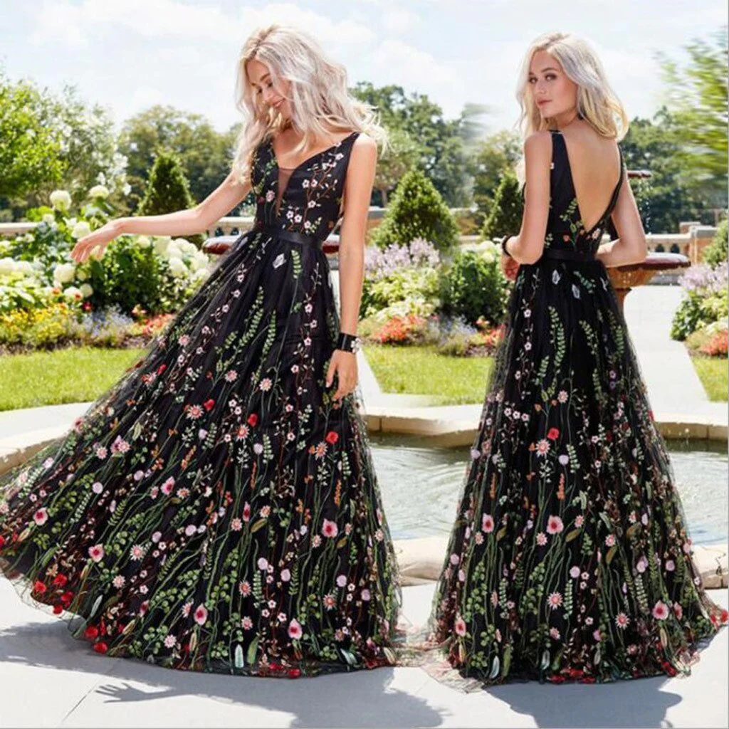 Elegant V-Neck Tiered Maxi DressClistos