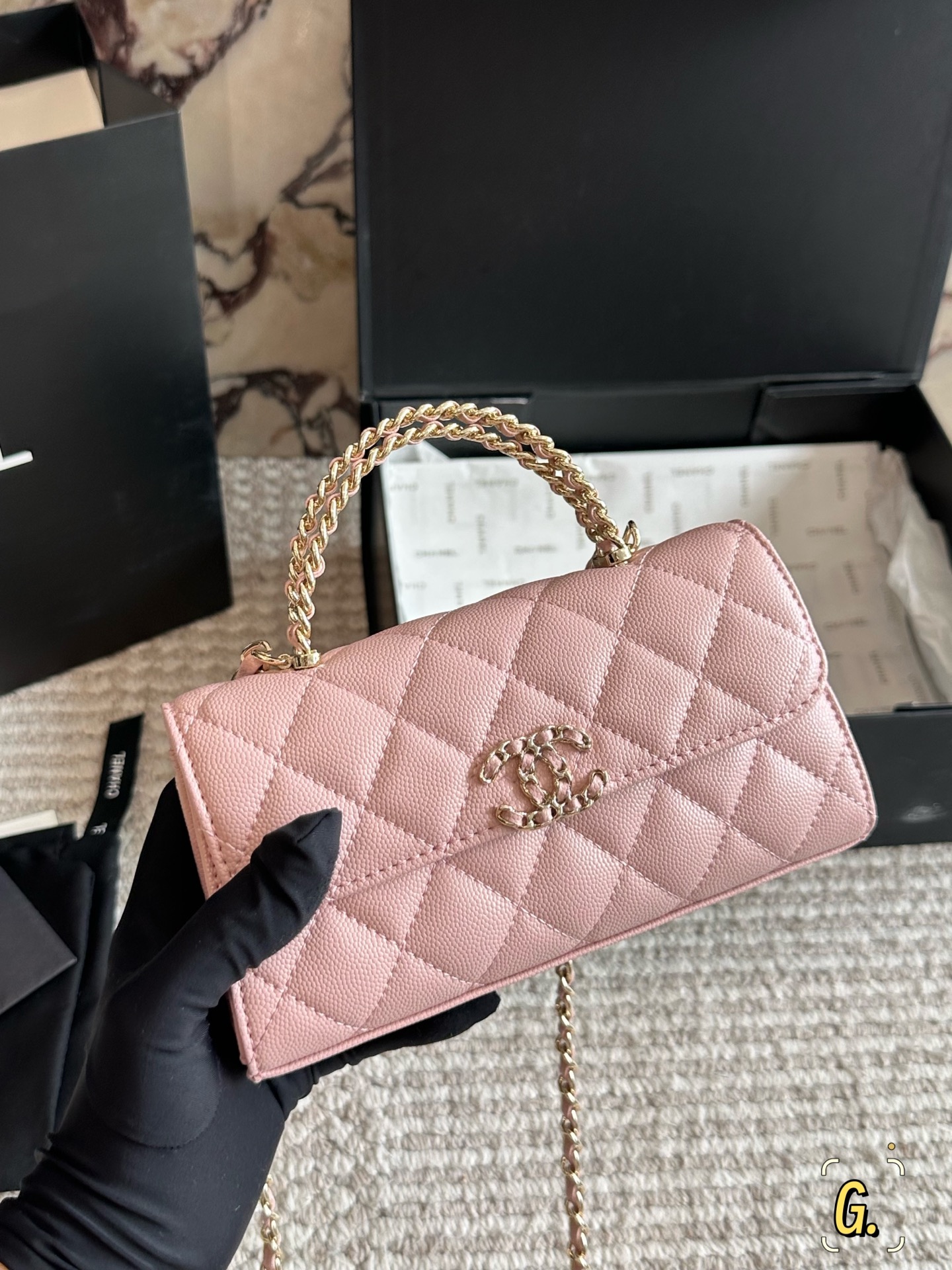 Chanel 23 Kelly Phone Bag - cnluxepick