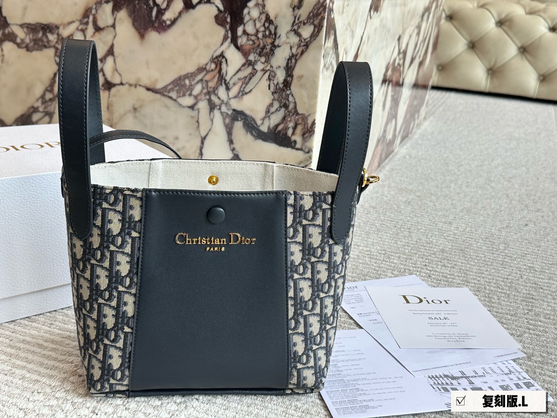 Dior's new signature bucket bag - cnluxepick