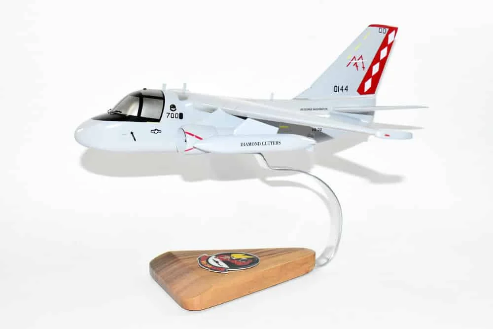 Lockheed Martin®S-3B Viking (2000) VS-30 Diamond Cutters Model, 1/46th (18