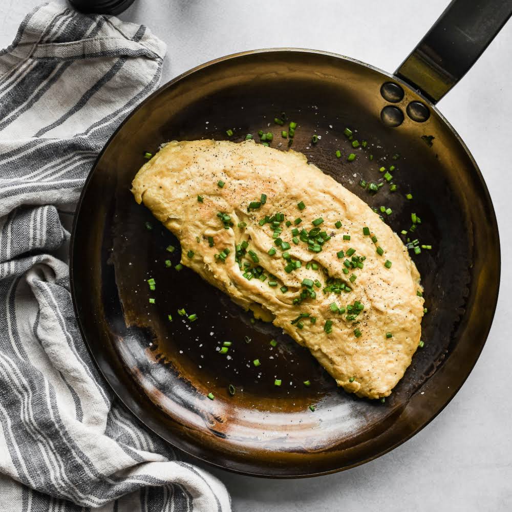 De Buyer Mineral B Element Omelette Pan 9.5-in