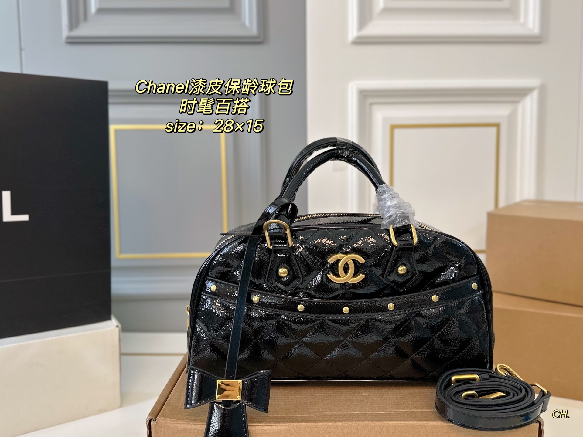 CHANEL new vintage patent leather bowling bag fashionable and versatile - cnluxepick