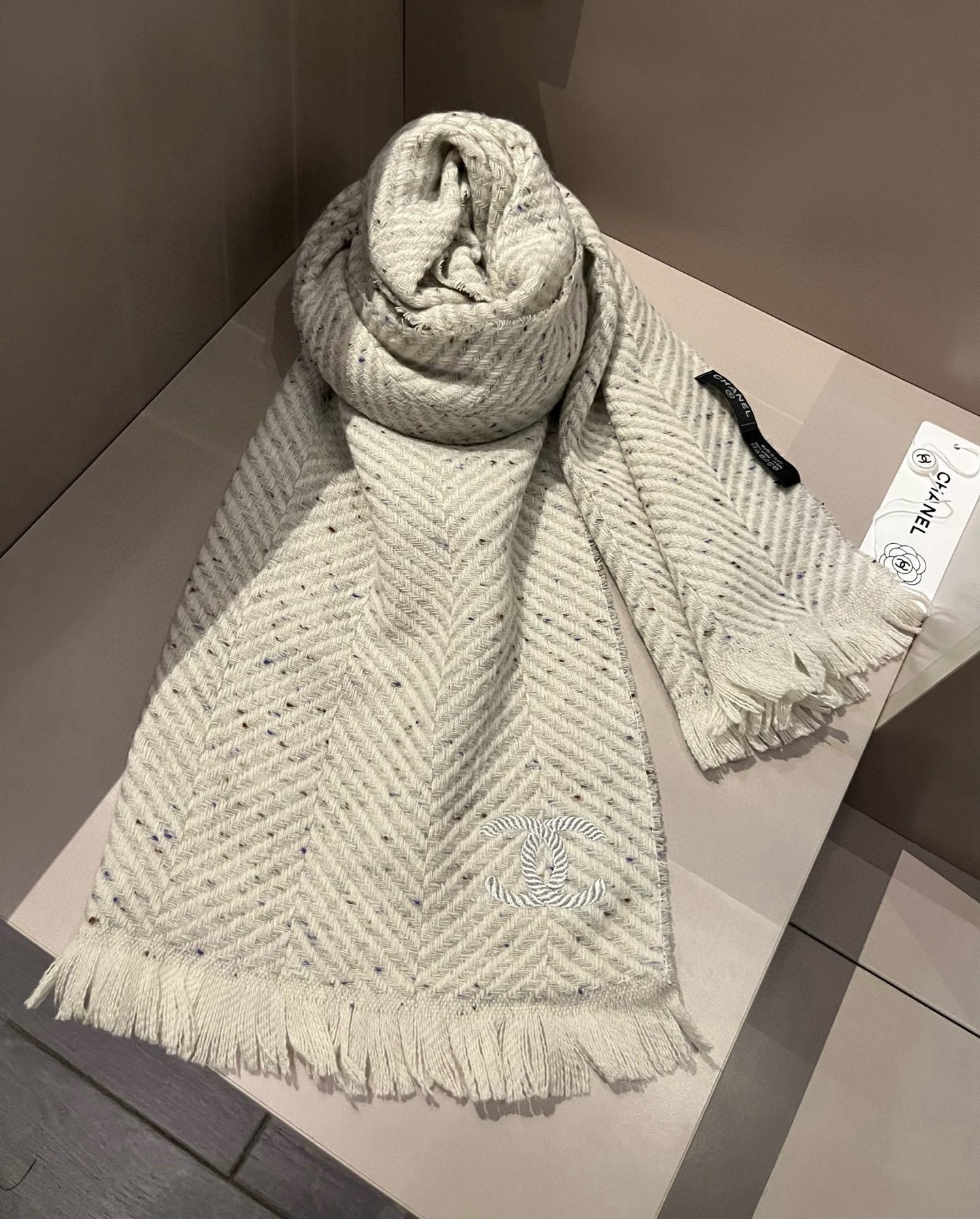 Chanel Cashmere Scarf Chevron White For Women 180cm