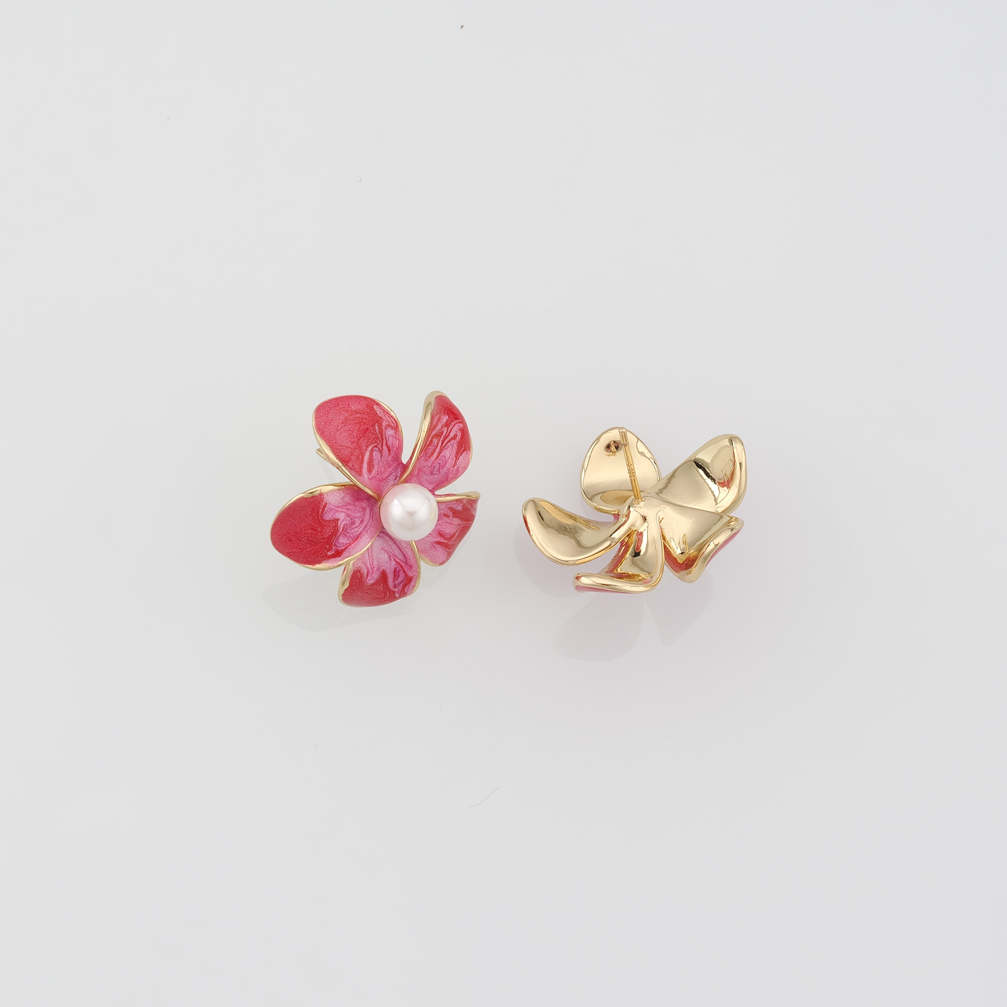18K Gold Filled Flower Stud Earrings,Enamel Flower Earrings,Minimalist Earring,Gift for Wife
