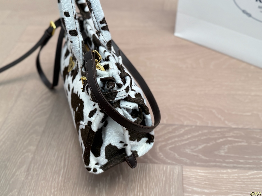 Prada Cowboy Handbag - cnluxepick
