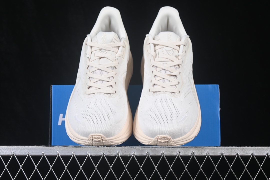 HOKA One One Clifton 11 Running Shoes