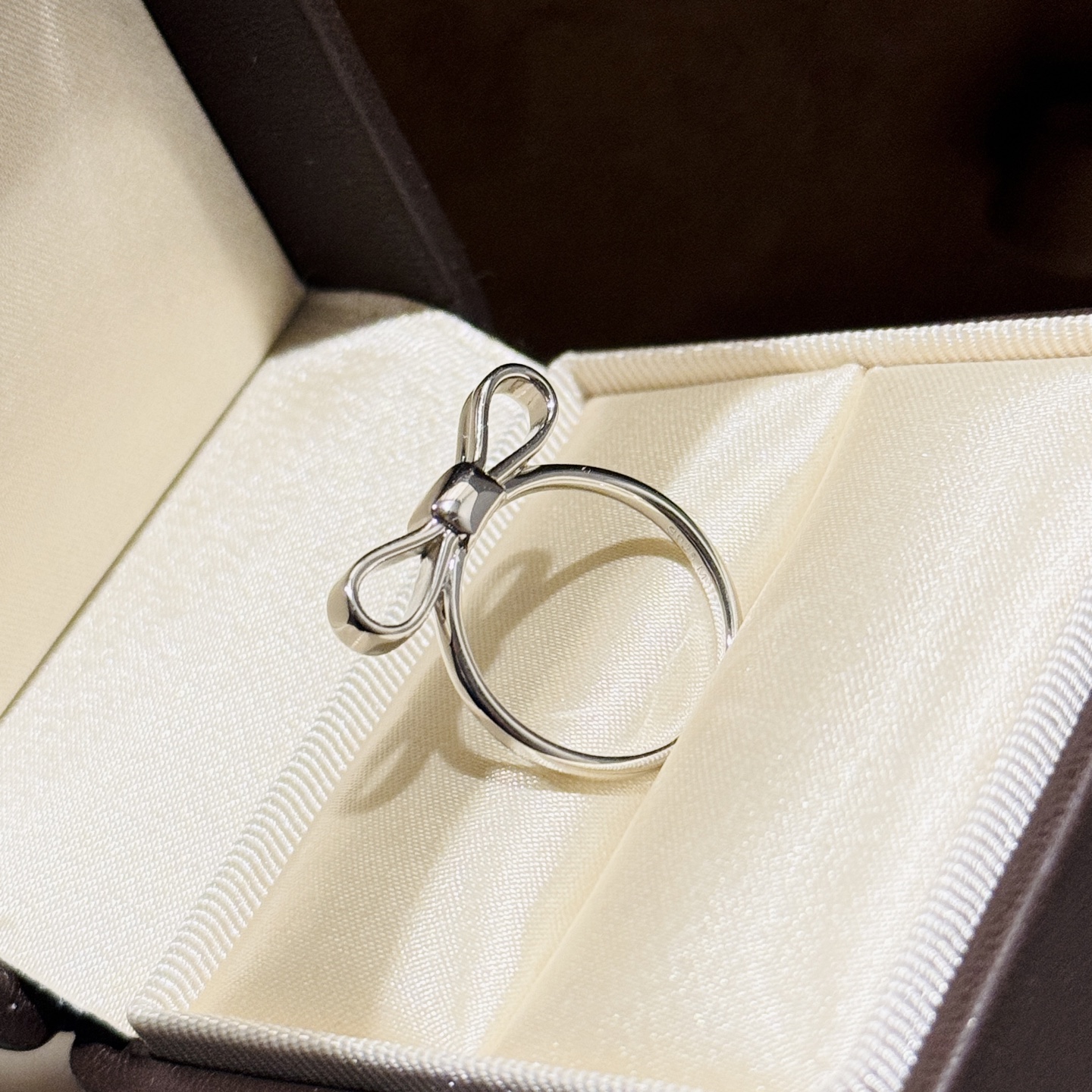 Bow-knot polished ring - cnluxepick