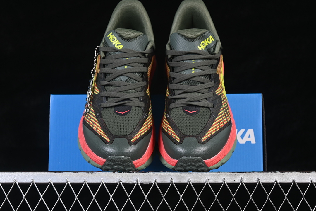HOKA One One Mafate Speed 4