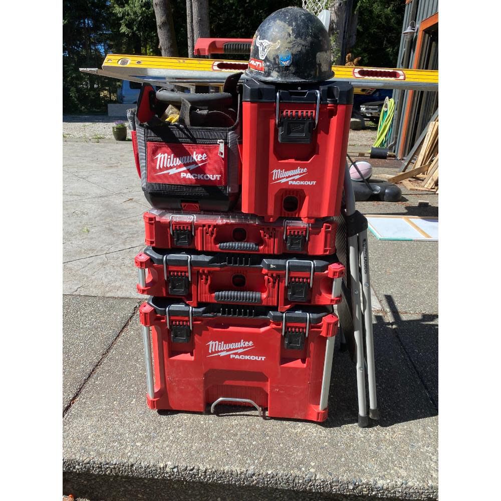 Milwaukee PACKOUT Large Tool Box 48-22-8425
