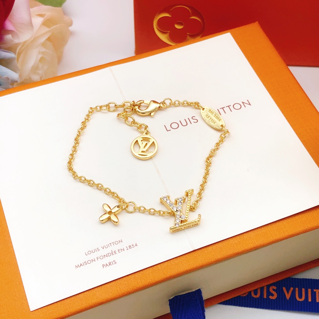 LV fashion bracelet - cnluxepick