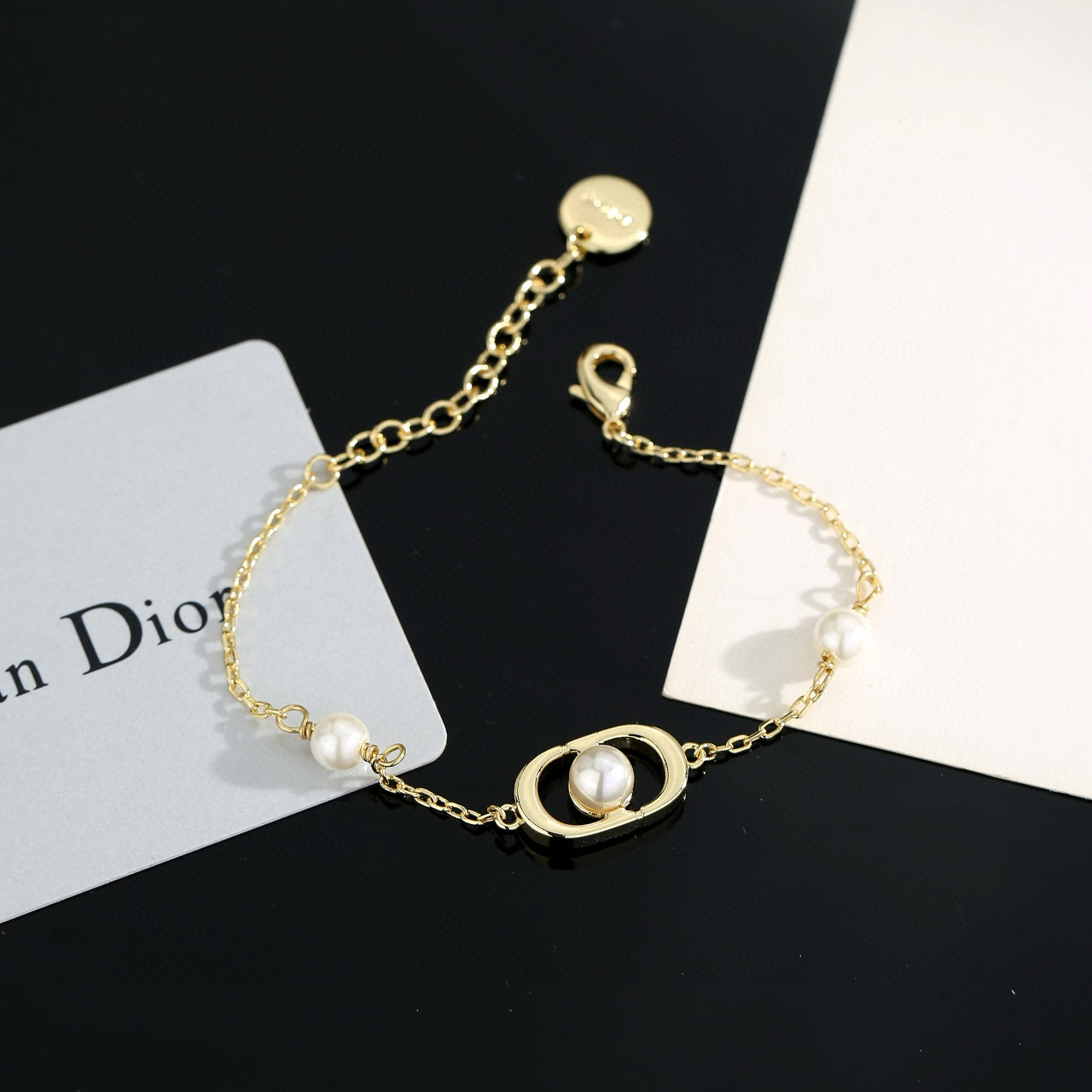 New Dior Pearl Bracelet - cnluxepick