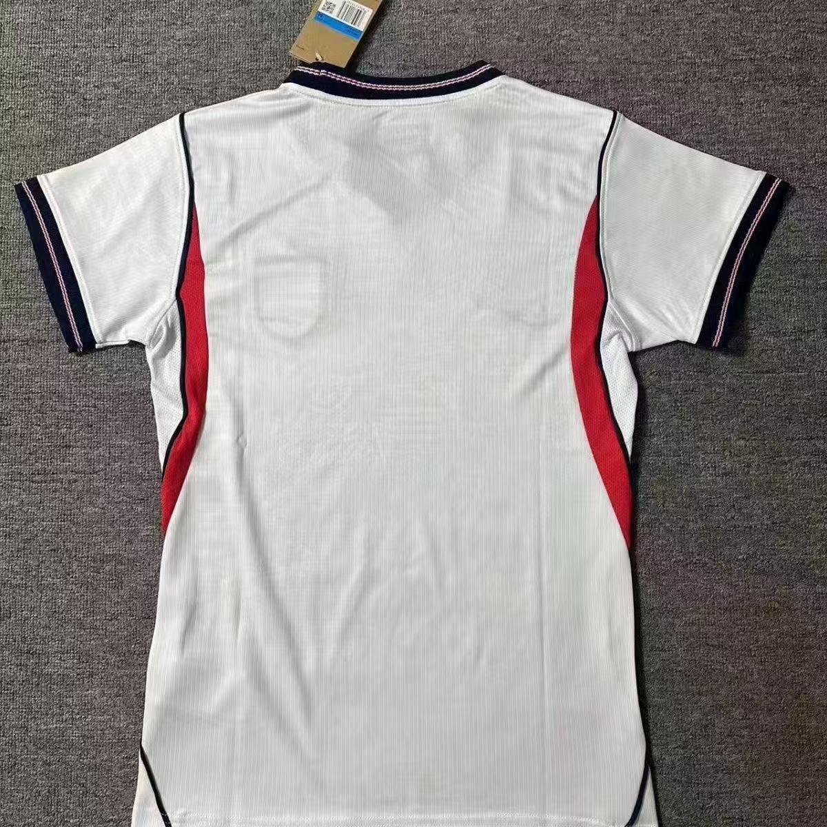 England 26-27 women's home fan version