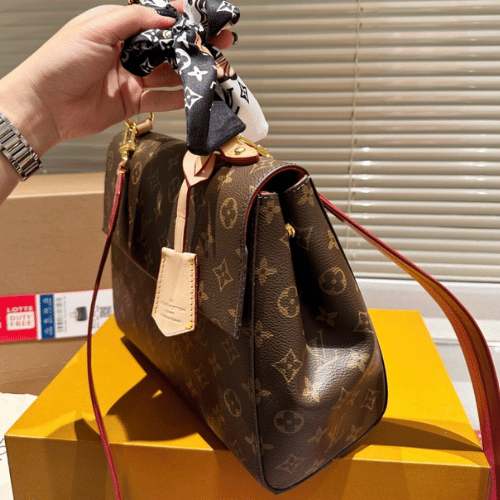 Louis Vuitton Cluny MM Monogram 11.4 Inches