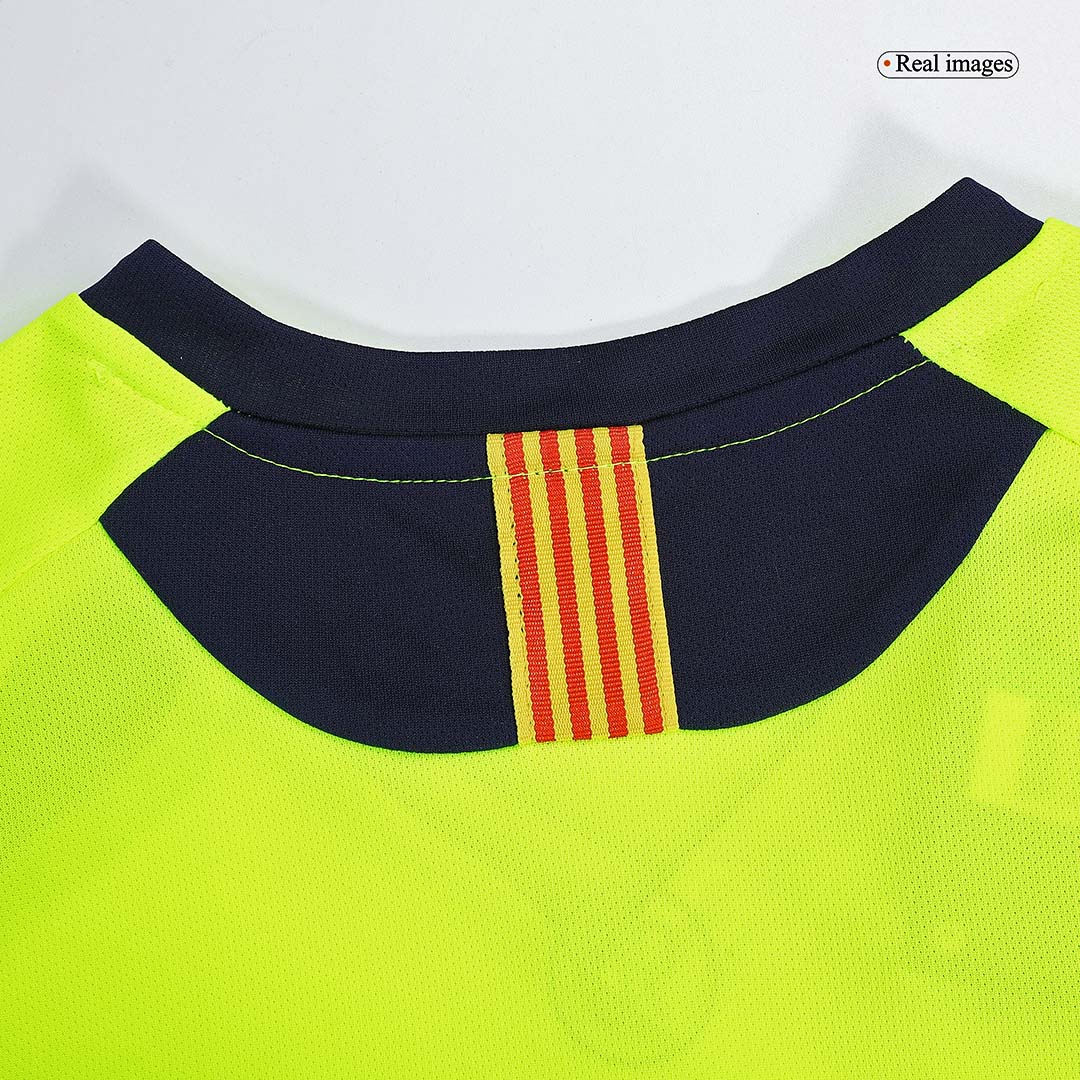Retro Soccer Jersey Barcelona Away 2005/06