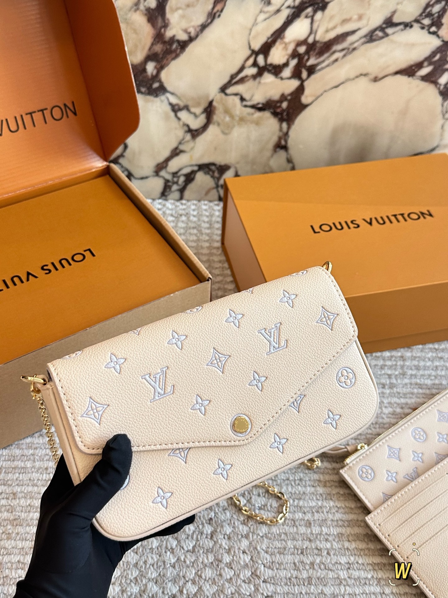 LV POCHETTE FÉLICIE Detachable Metal Chain Bag - cnluxepick