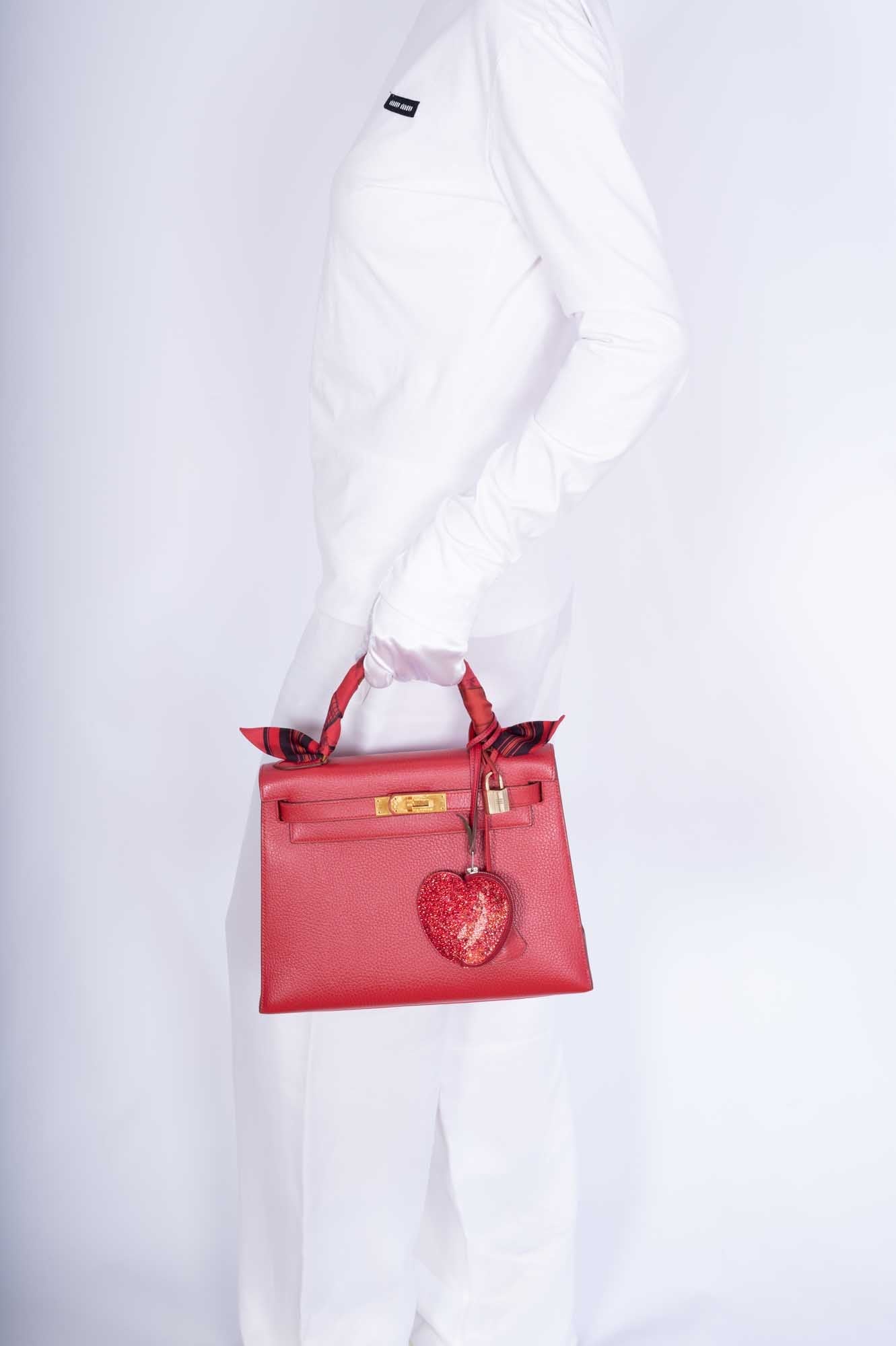 Hermès Kelly 28 Sellier Rouge Vif Ardenne with Gold Hardware