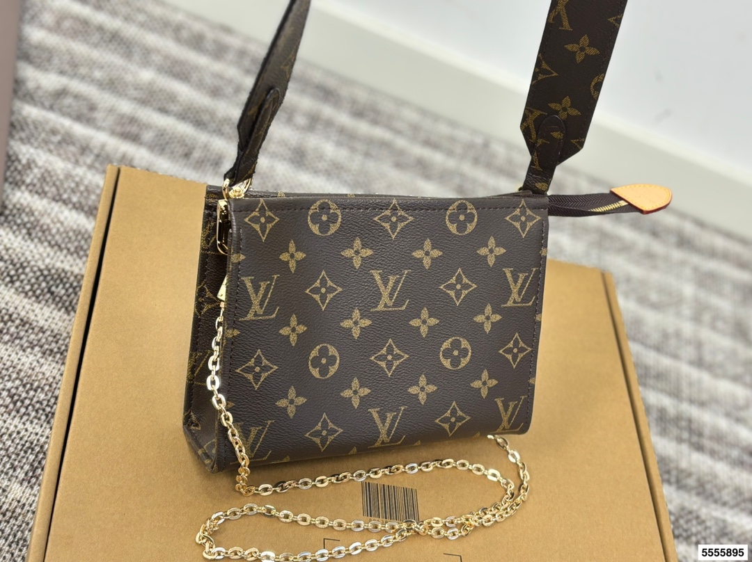 LV Dopp Kit Toiletry Bag - cnluxepick