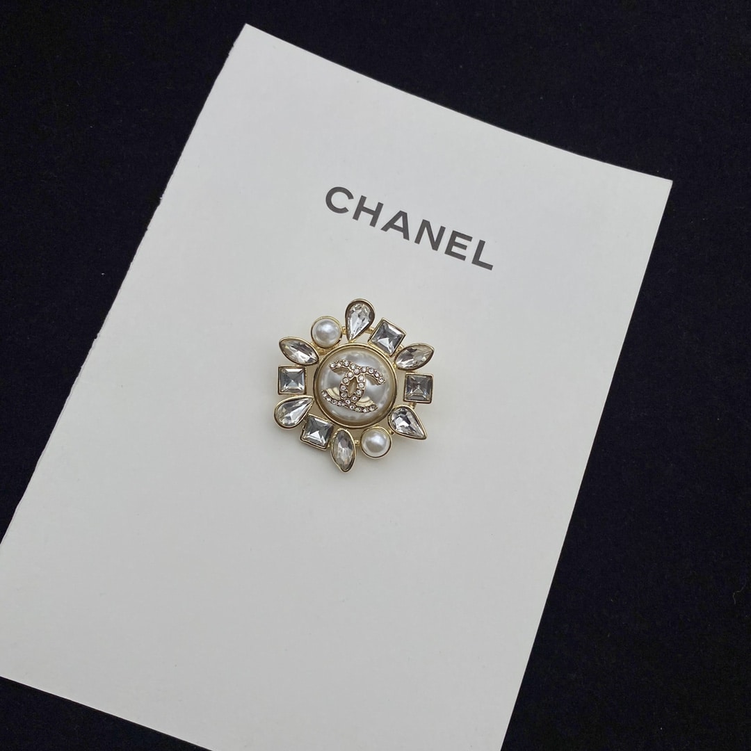 Chanel Cc Crystal Pearl Brooch