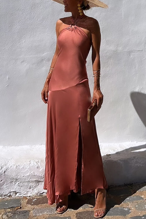Elegant Halter Maxi Dress with SlitClistos