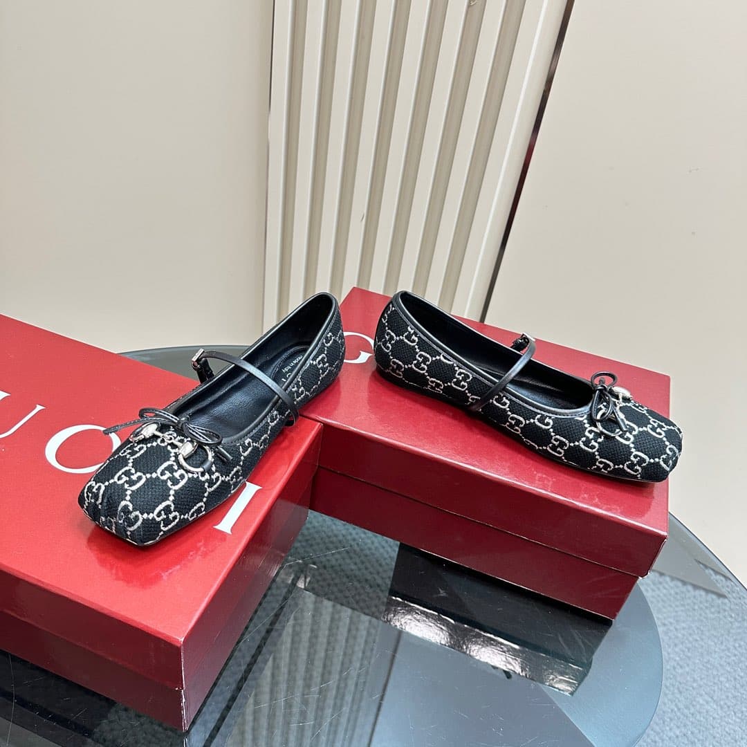 Gucci Women’S Horsebit Ballet Flat Black