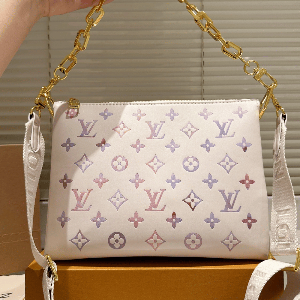 Louis Vuitton Coussin PM Dream Cream 10.2 Inches M25507