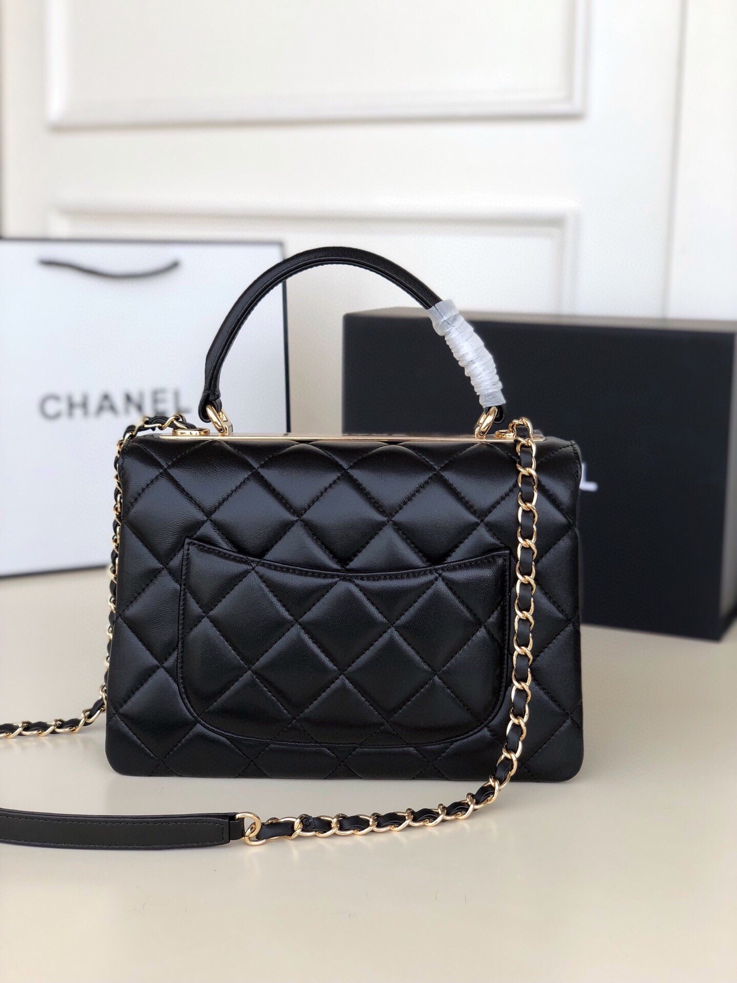 Top version High-quality Chanel chain crossbody bag - cnluxepick