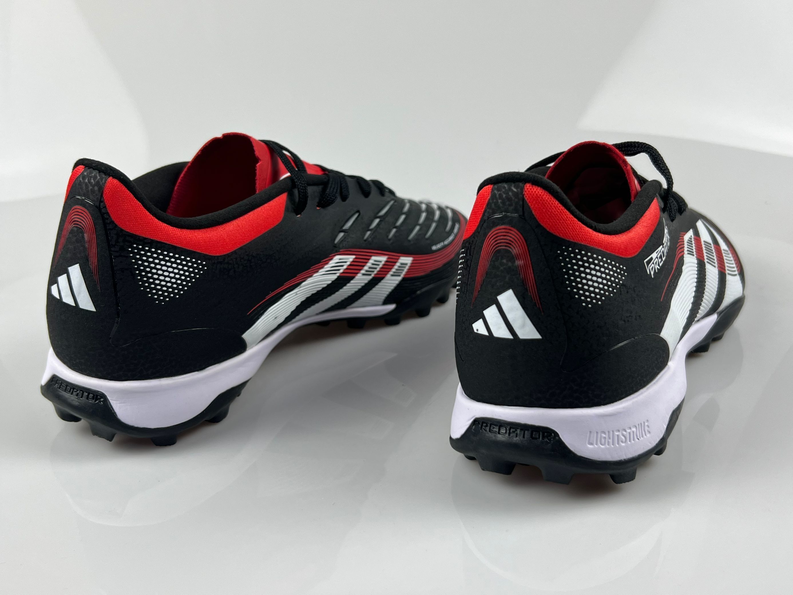 Adidas Predator Elite TF Boots Size: 39-45