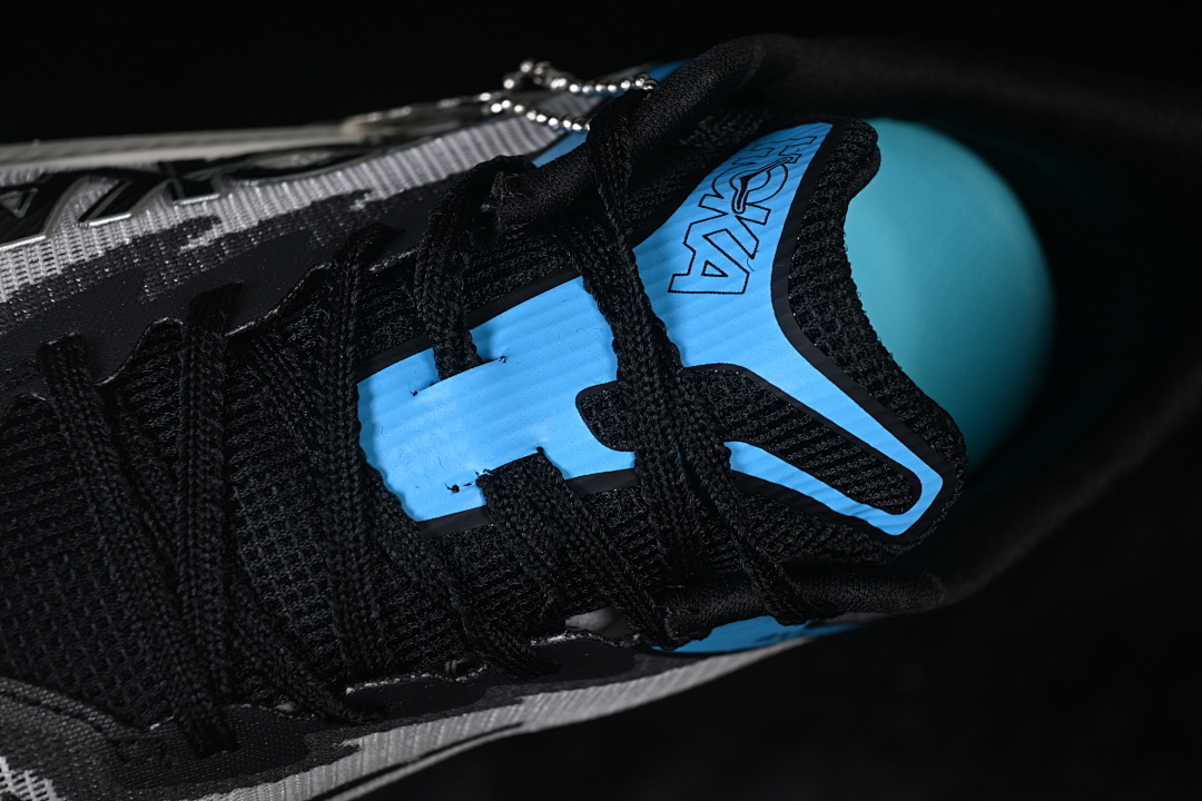 HOKA One One Rocket X 3