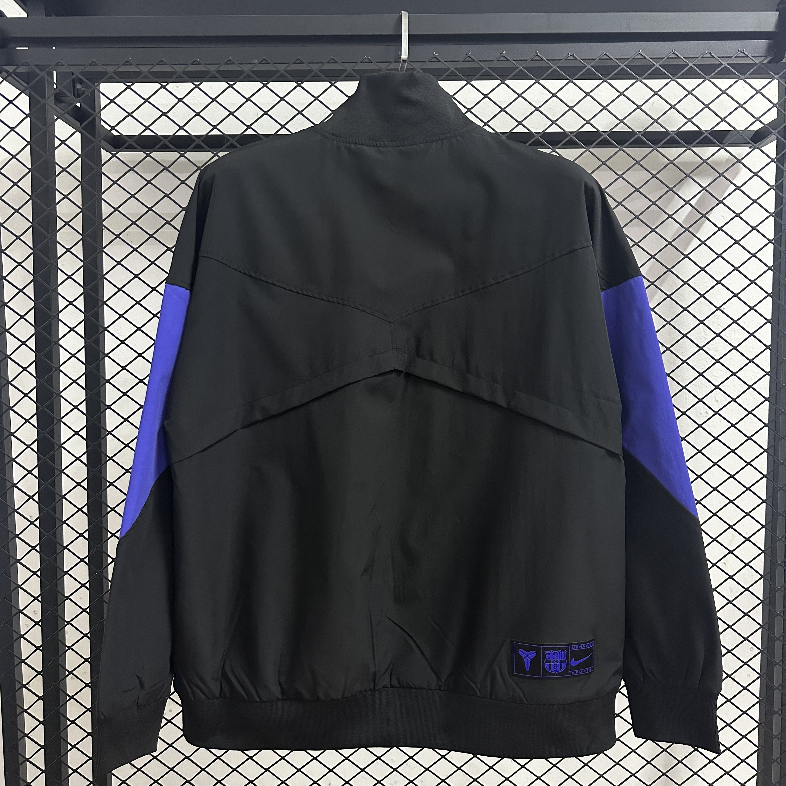 25-26 Barcelona collaboration black purple retro trench coat