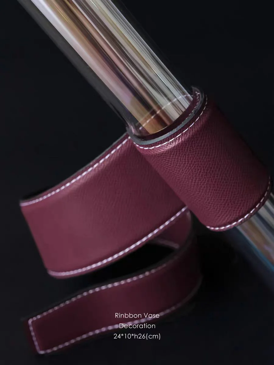 DC054 - Cartie Cartier Red Ribbon Outer Stitching Saddle Leather Crystal Glass Vase Art Decoration