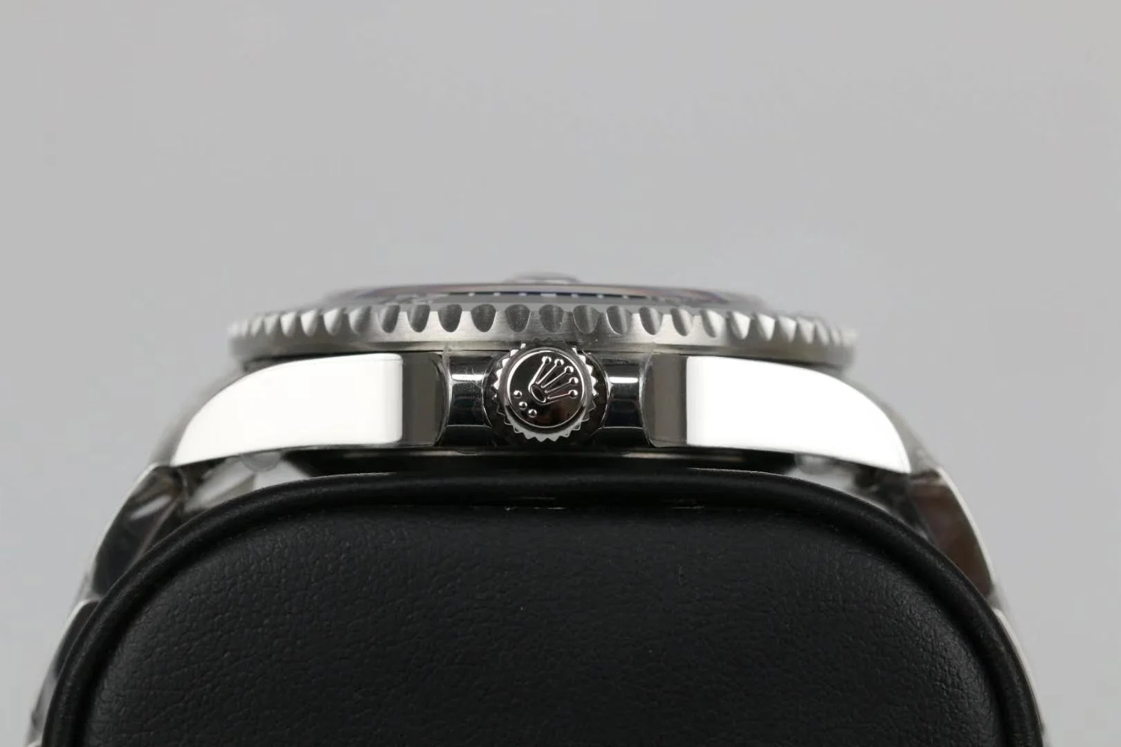 Rolex Sea-Dweller 43mm Silver Black