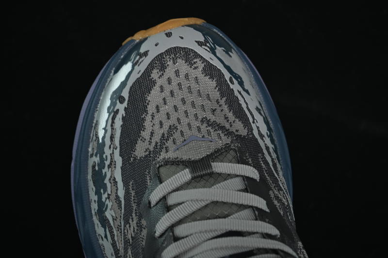 HOKA One One Stinson 7