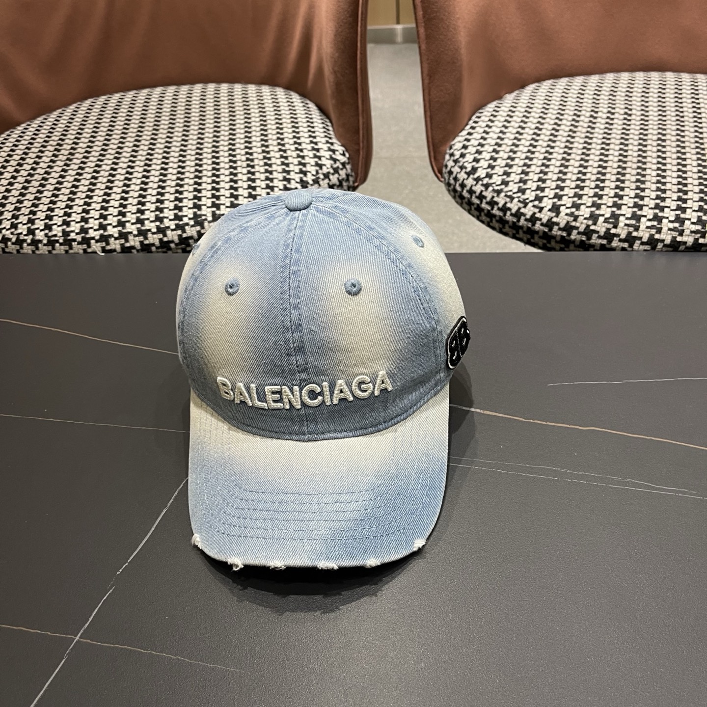 Balenciaga New Letter Baseball Cap - cnluxepick