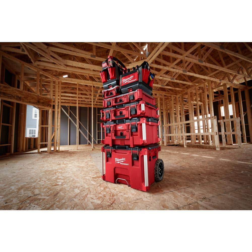Milwaukee PACKOUT 22 in. Rolling Tool Box 48-22-8426