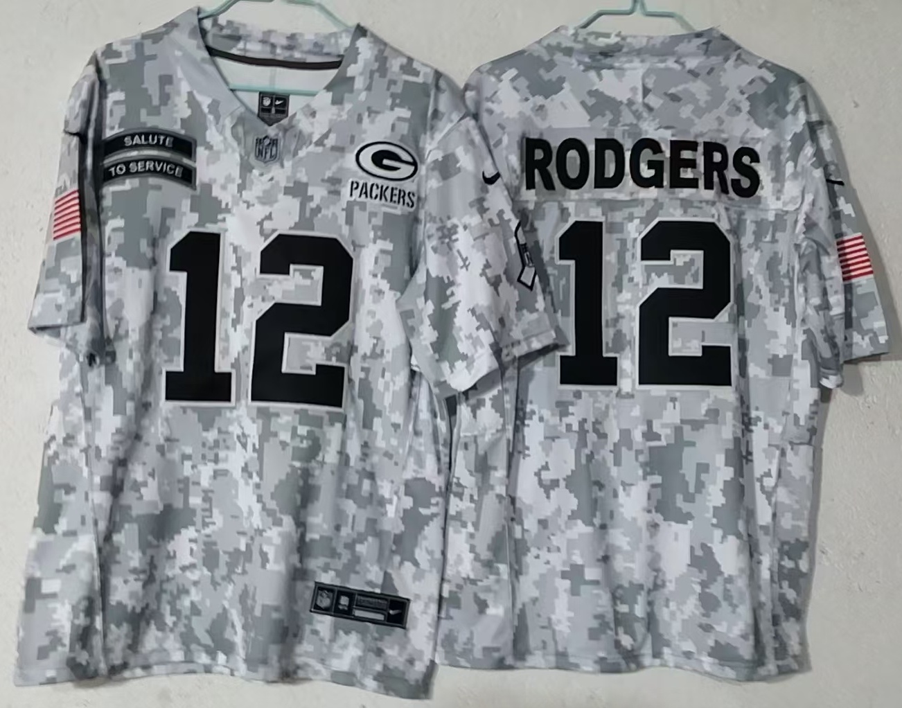 Men's Green Bay Packers Aaron Rodgers #12 Arctic Camo 2024 Salute to Service Limited Jersey