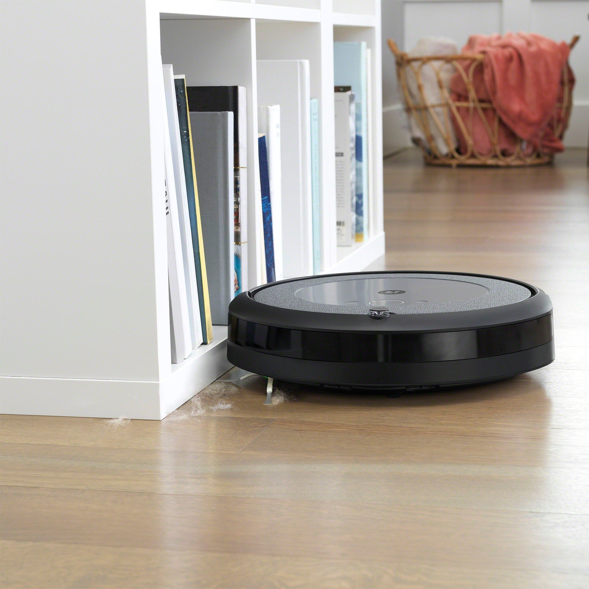 iRobot Roomba i3+ (3550) Robot Vacuum and Braava jet m6 (6113) Robot Mop bundle - Black