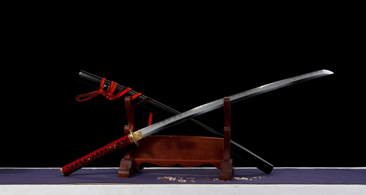 Japanese Katana Golden Wave Hand Forged Damascus Steel Clay Tempered Full Tang