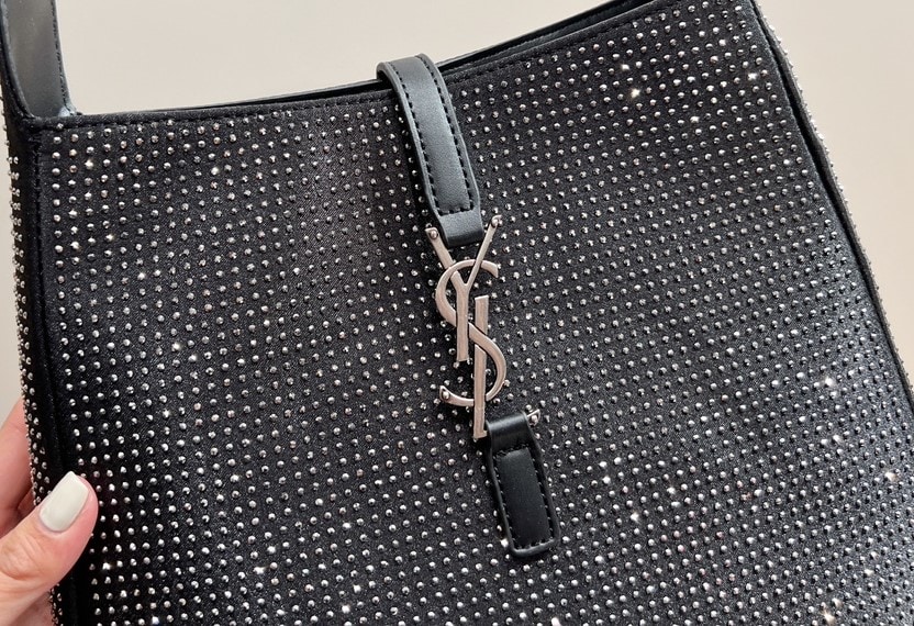 Saint Laurent Le 5 A 7 Supple Hobo Bag Black 27Cm