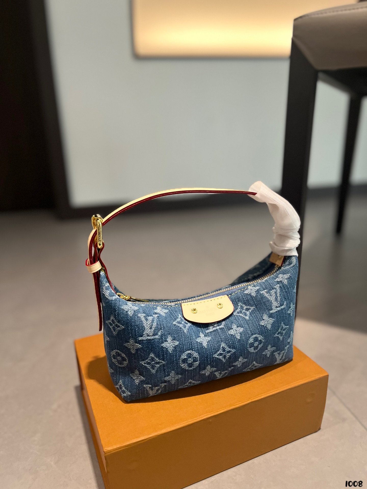 LV Denim lunch box bag - cnluxepick
