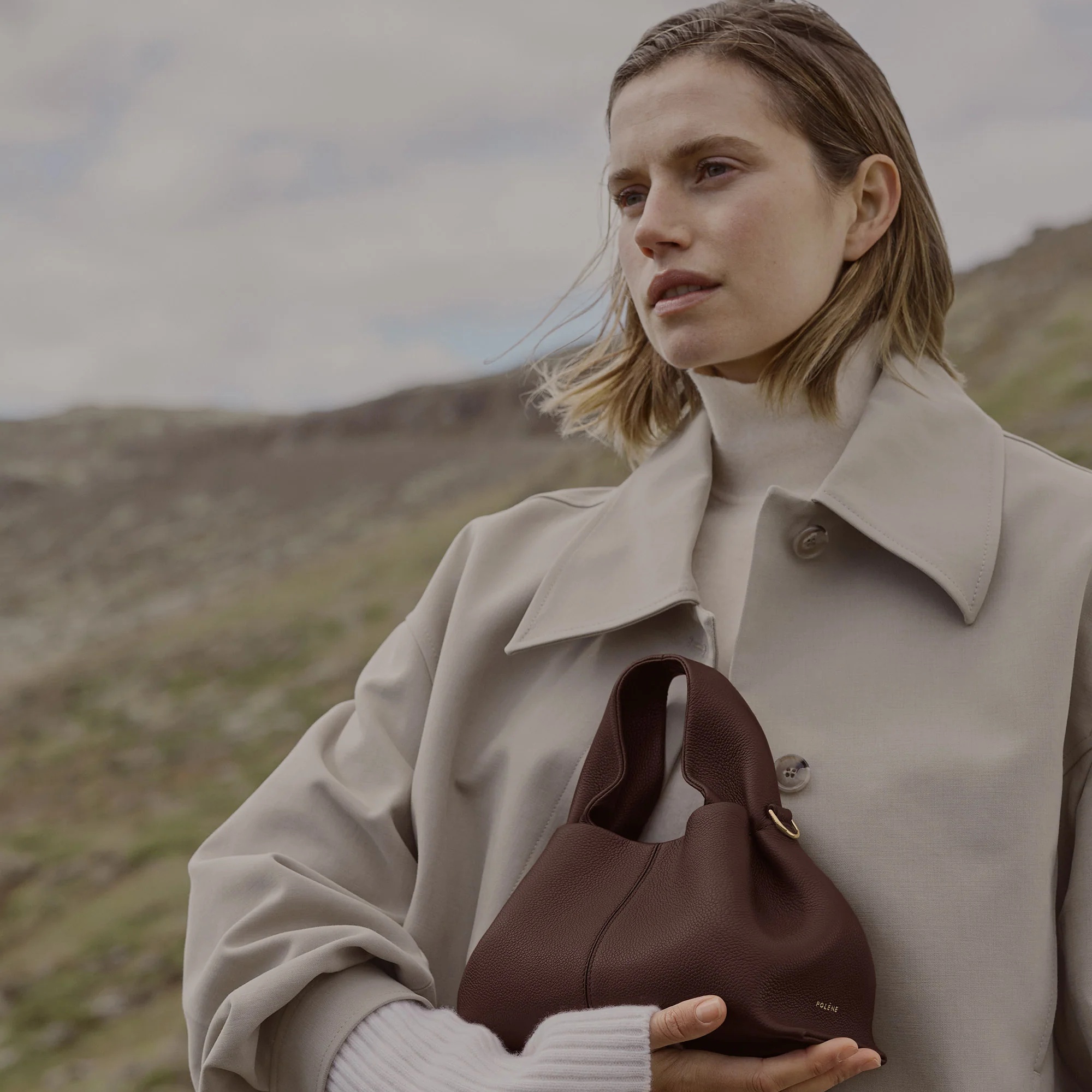 BAG （22 x 14 x 12.5 CM）