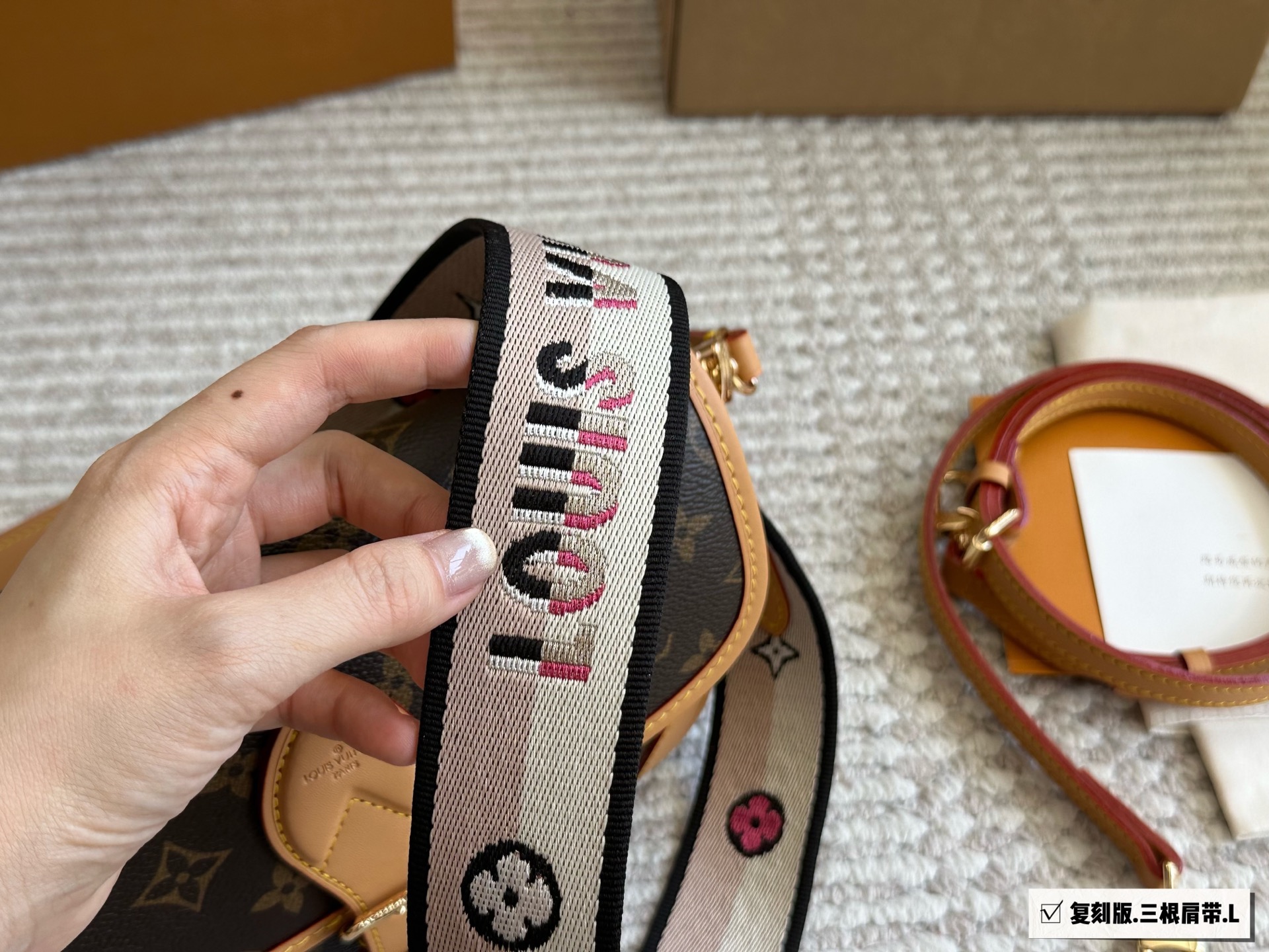 LV retro classic baguette bag high version - cnluxepick