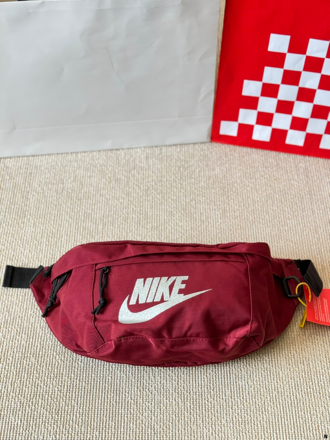 Nike fanny pack classic portable and versatile - cnluxepick