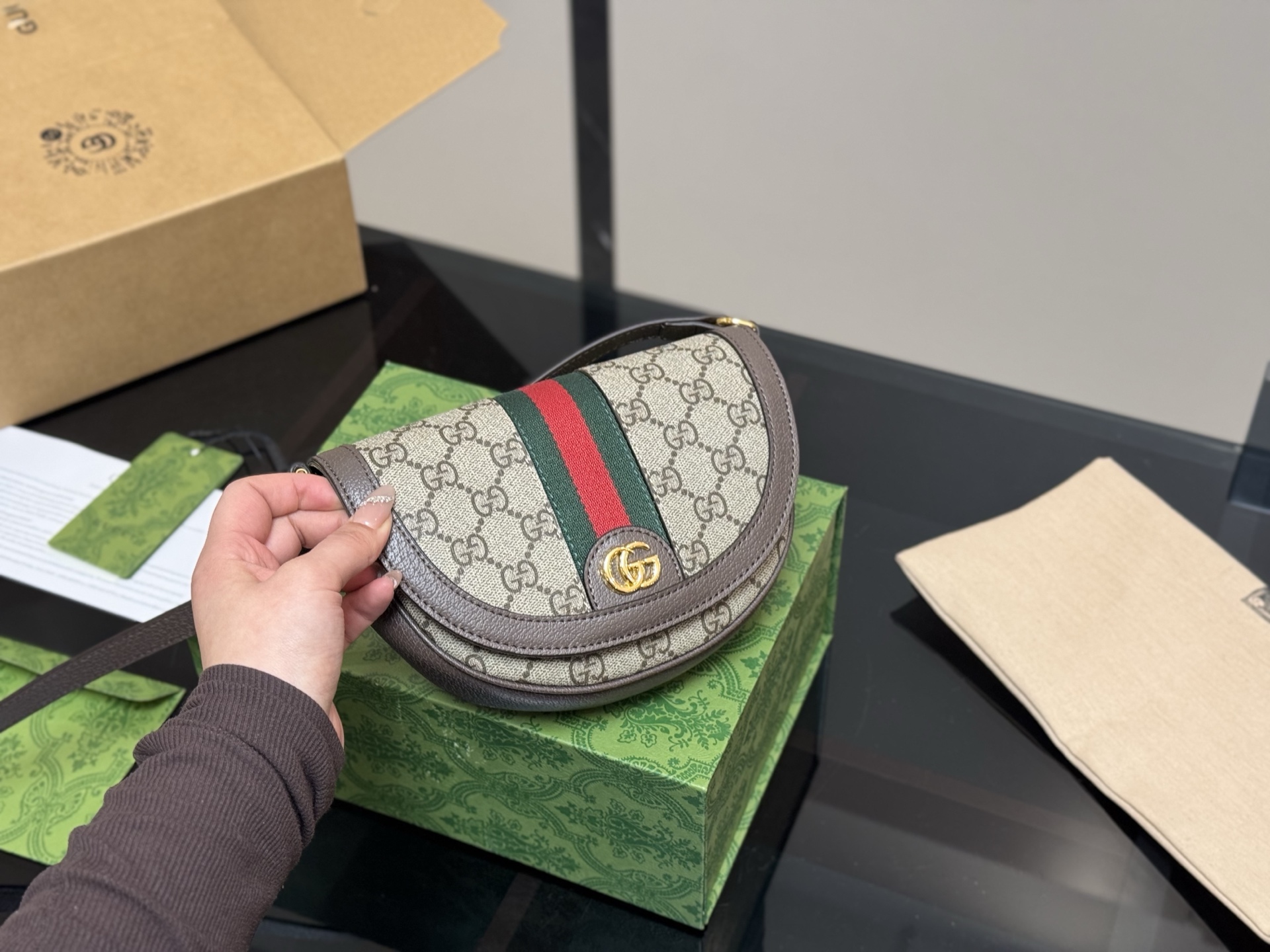 Gucci ophidia classic saddle bag - cnluxepick