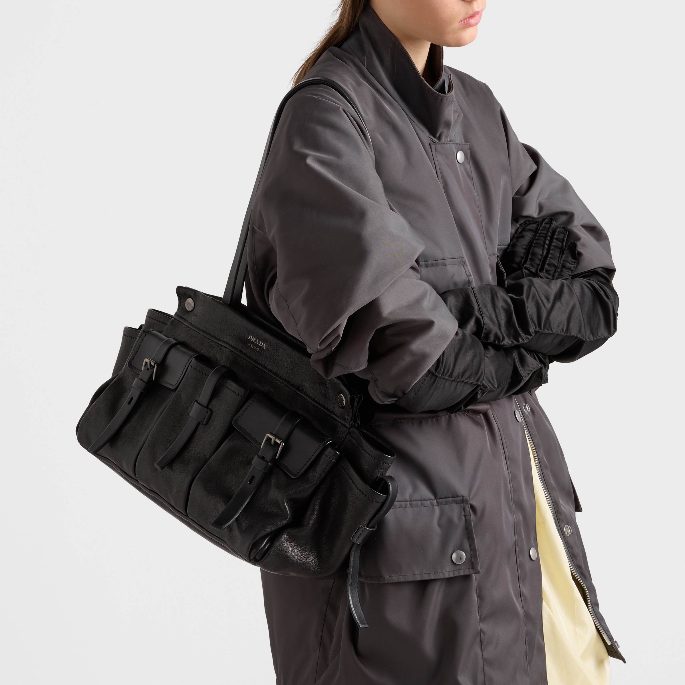 BAG(34 x 25  x 17 CM)