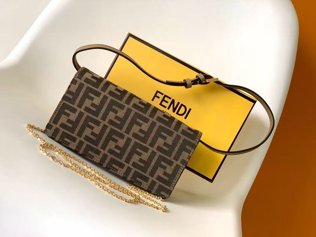 Fendi compact Baguette mini bag brown