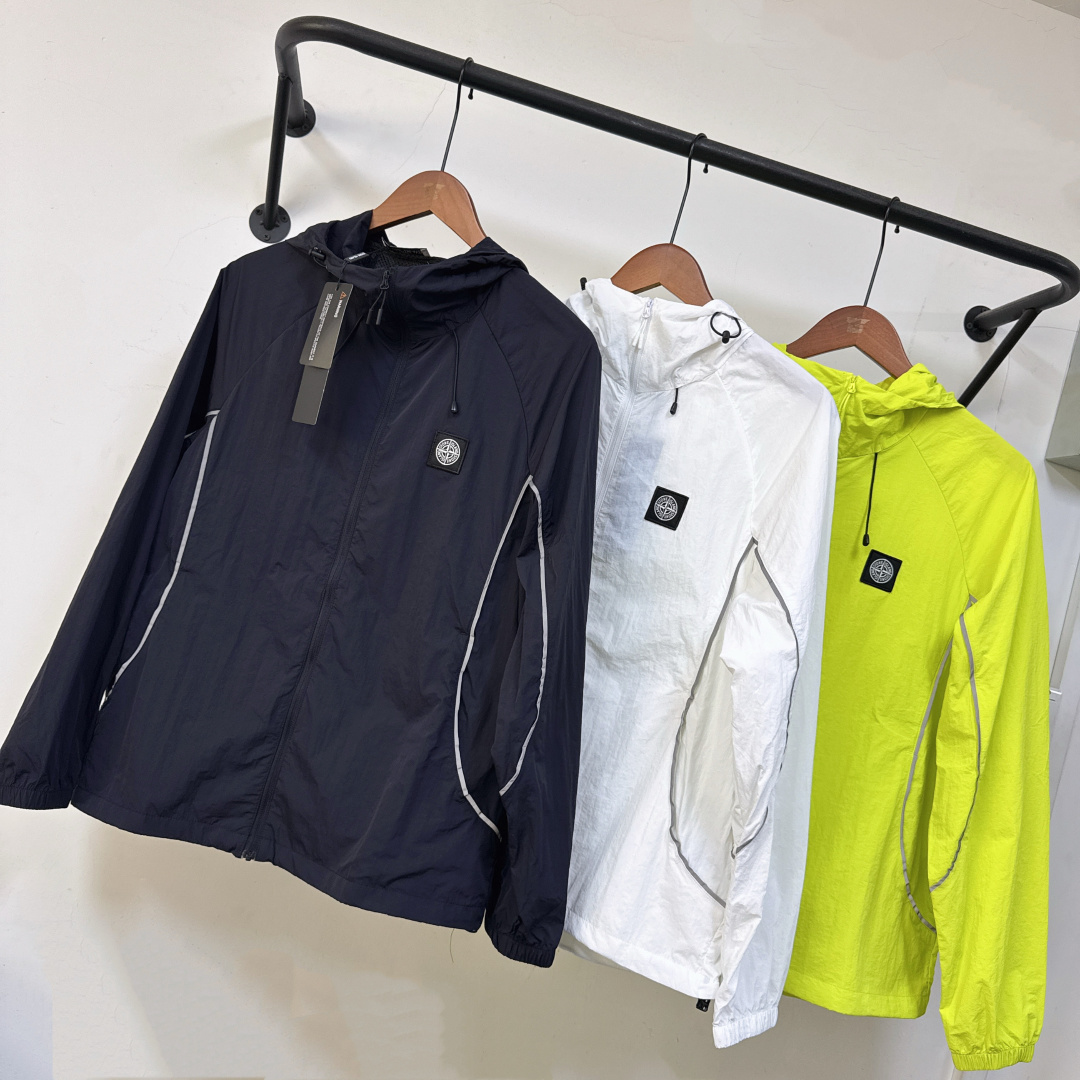 26年最新 夏用フード付き軽量UVカットジャケット 通気性抜群ストーンアイランド コピー STONE ISLAND
