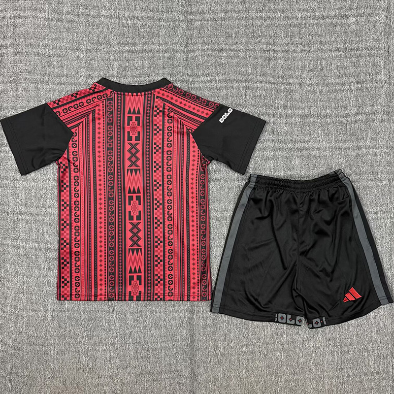 26-27 Colo-Colo Red Black Kids Training