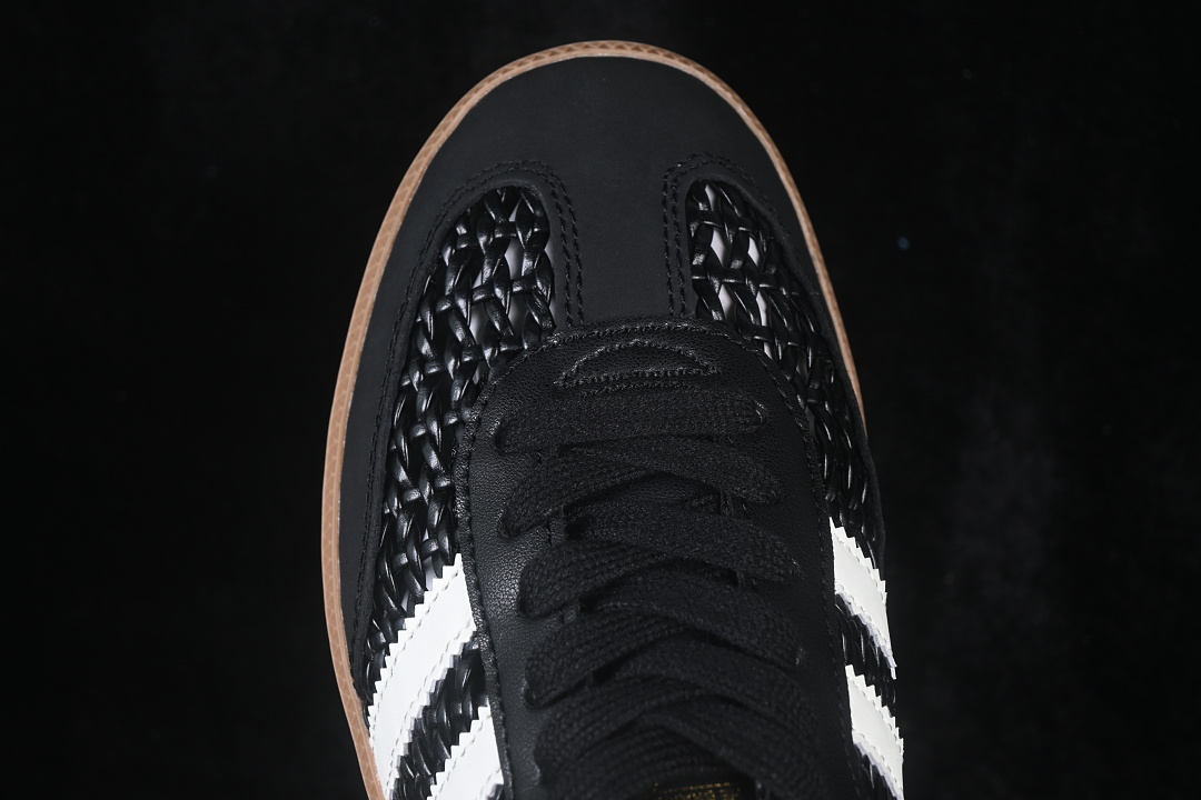 Adidas Clover Casual Board Shoes Black/White HQ9282