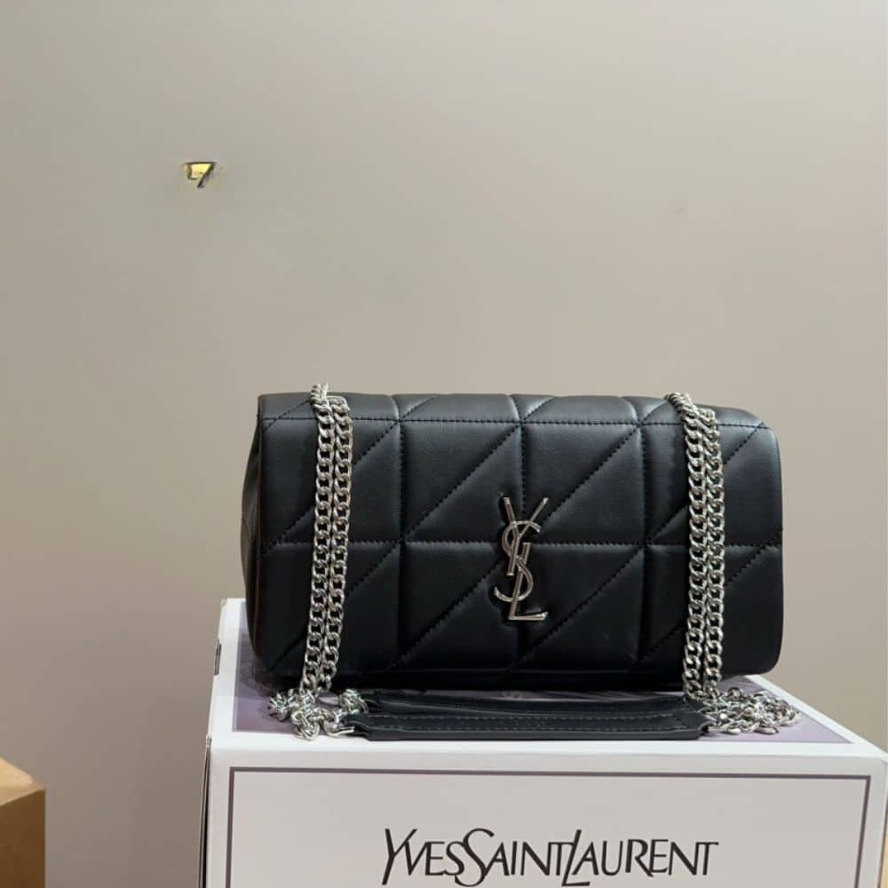 Saint Laurent Jamie Medium In Black 26Cm