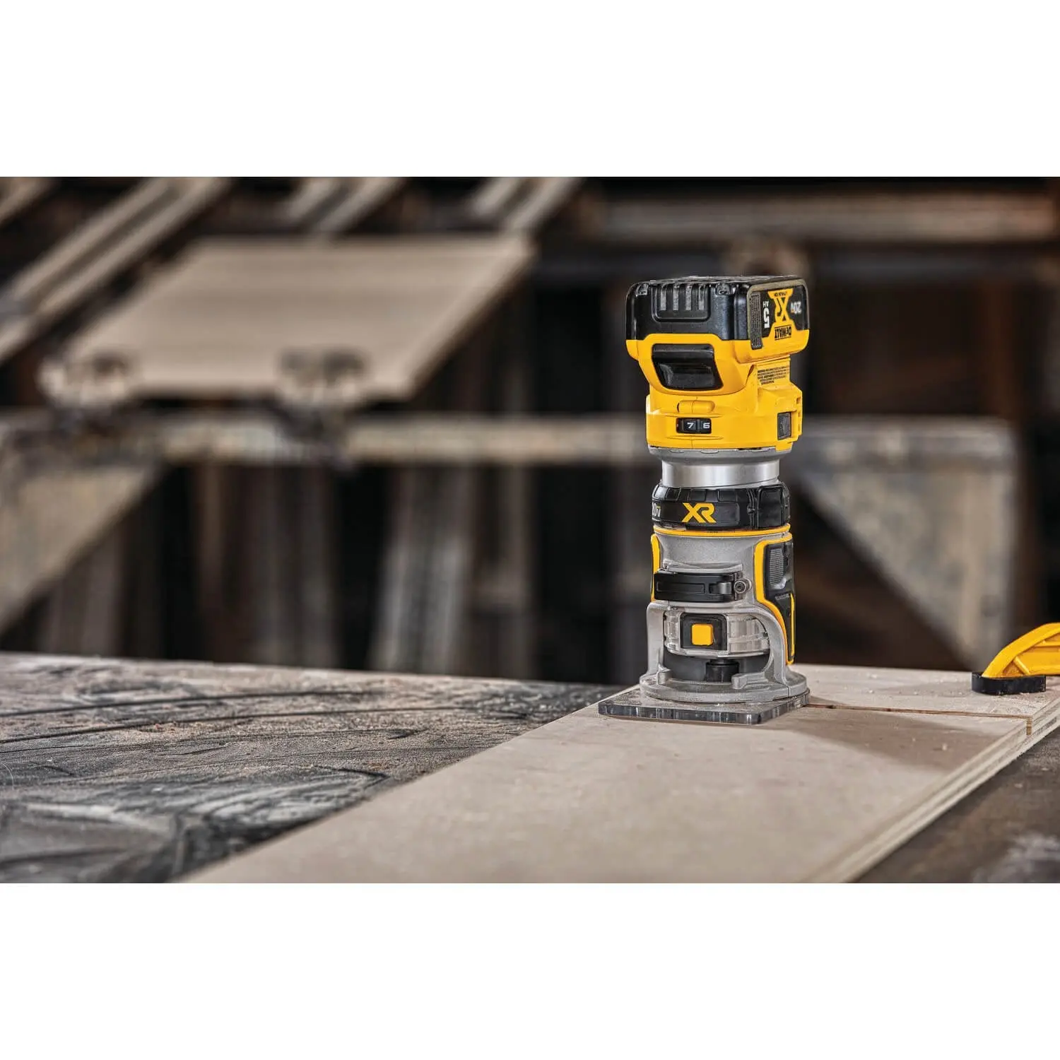 2026 DEWALT DCW600B-20V MAX* XR Cordless Router, Brushless, Tool Only